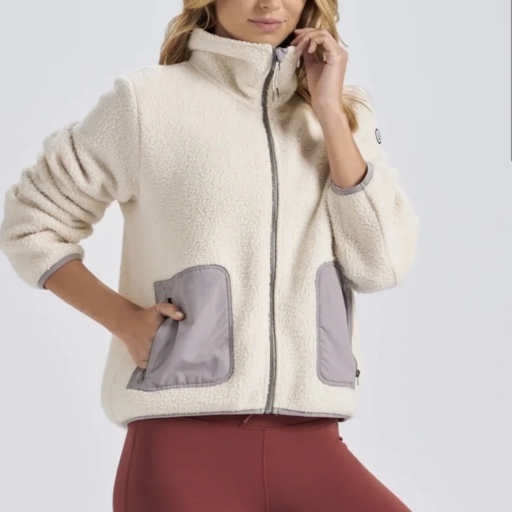 NEW Vuori Alpine Sherpa Jacket - Large
